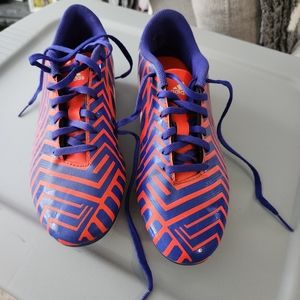 Women's soccer cleats